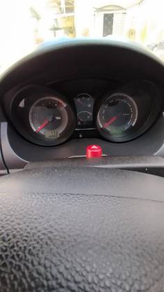 FORD FIESTA 1.0 ROCAM S PLUS 8V FLEX 4P MANUAL FORD FIESTA 1.0 ROCAM S PLUS 8V FLEX 4P MANUAL